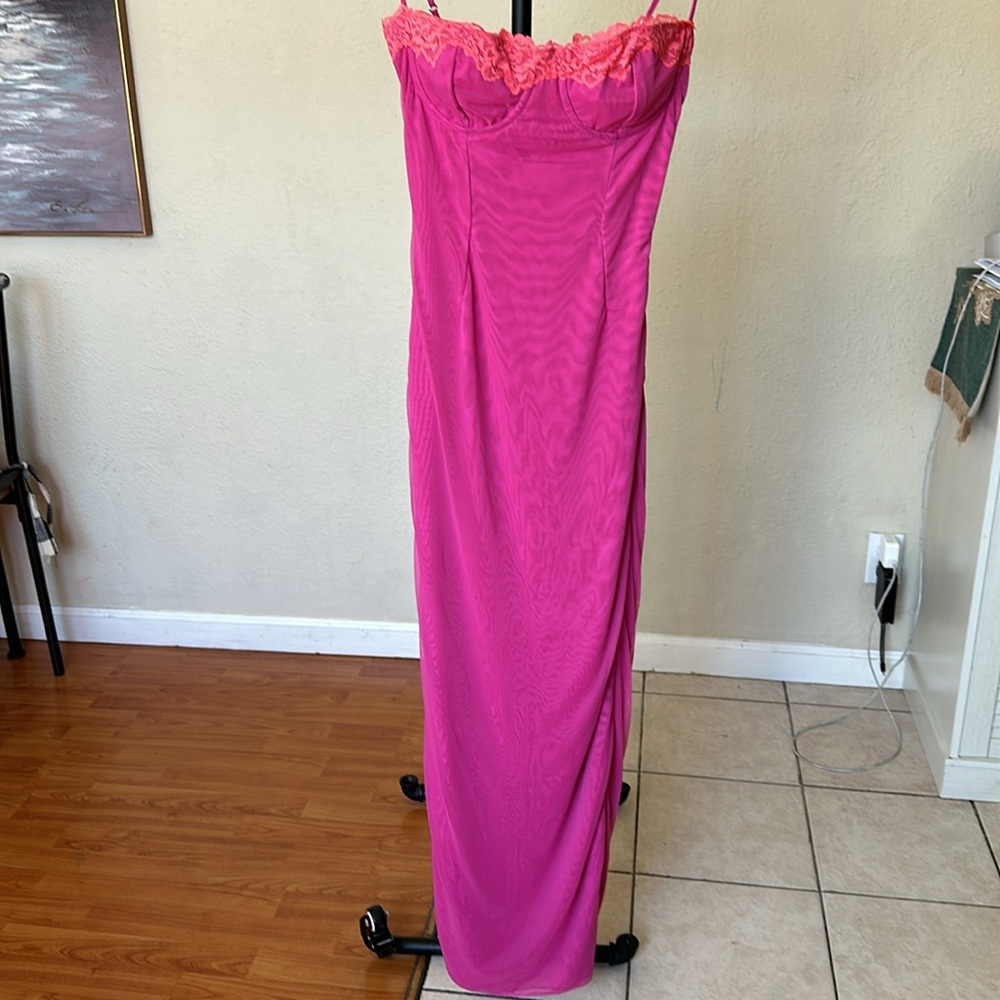 HOUSE OF CB 'Aiza' Raspberry Lace Trimmed‎ Maxi Dress NWOT size XS - Picture 9 of 15